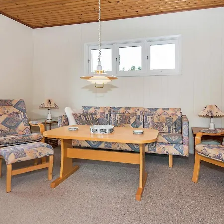 Two-bedroom Holiday In Knebel 13 * Skødshoved Strand